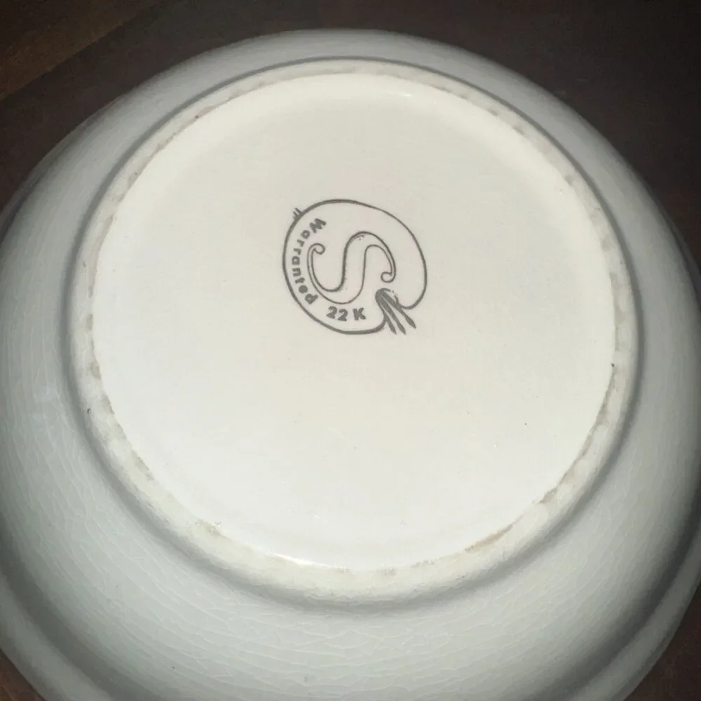 Warranted 22 Karat Serving Bowl Gold 8 3/4”